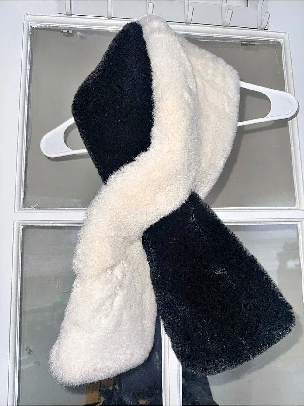 Apparis Kai Faux Fur Scarf Color Block Black & White Like New